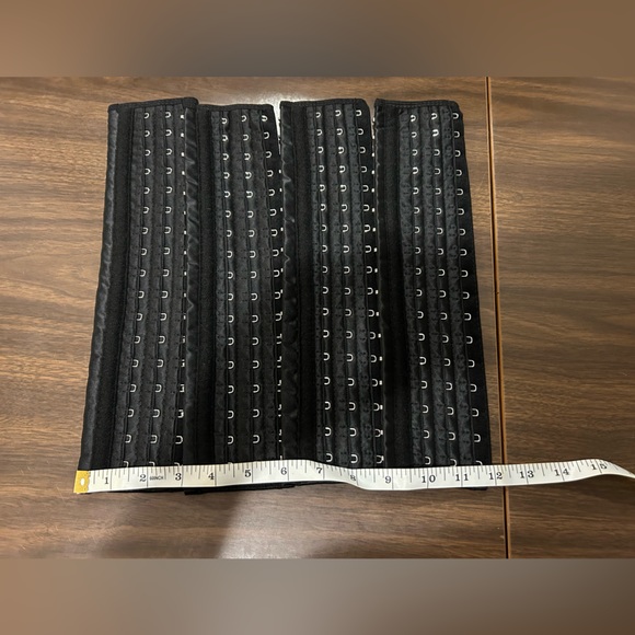 Luxx Curves Waist Trainer 3xl With 4 Clip Extenders - Picture 13 of 15